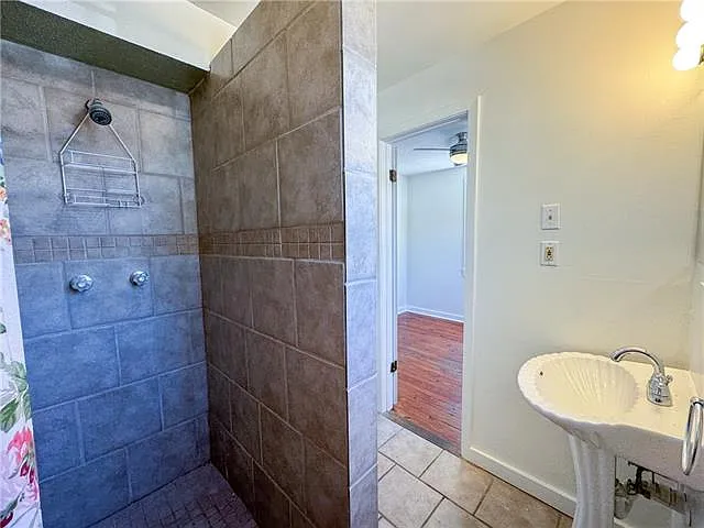 936 Philip St — Photo 6
