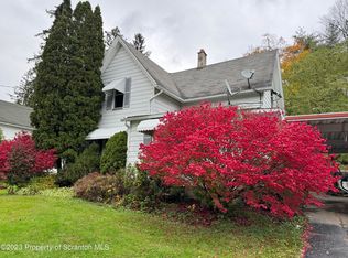 402 N Turnpike Rd, Dalton, PA 18414