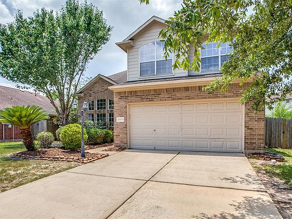 2nd image of 26879 Regency Pines Dr