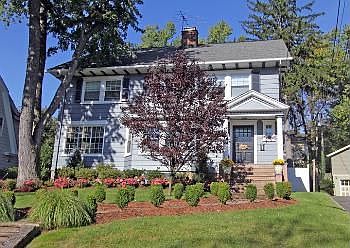 1st image of 264 N Mountain Ave