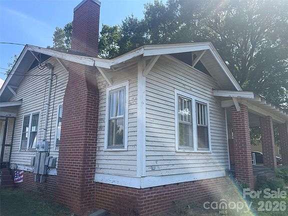 4th image of 1235 Freeman Ave