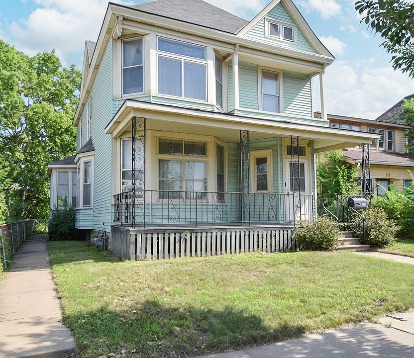 1st image of 715 Margaret St