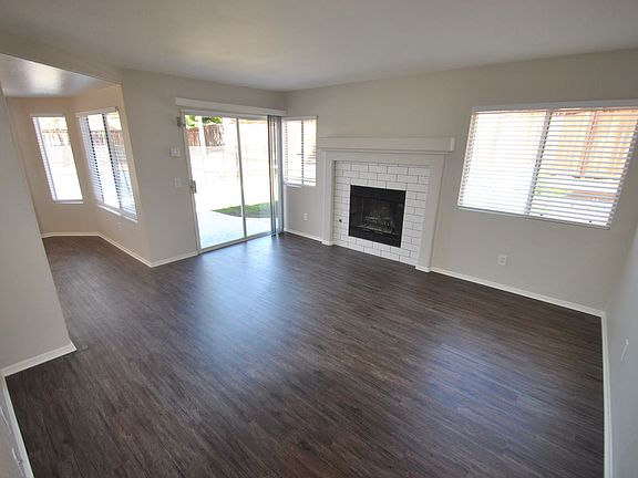 5th image of 36231 Castellane Dr
