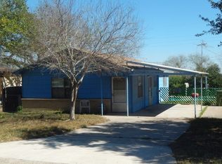 2160 Yucca Dr, Zapata, TX 78076