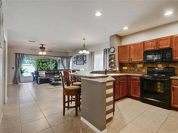 5th image of 20472 Needletree Dr