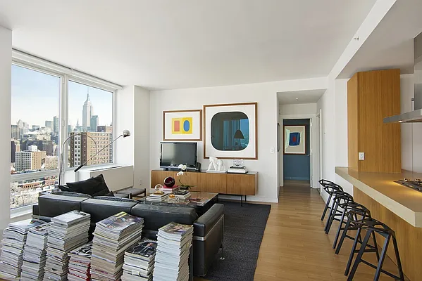 Sold by Nest Seekers International | media 18