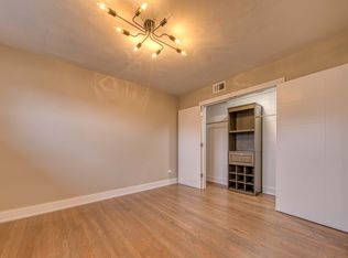 5708 N Hermitage Ave #105, Chicago, IL 60660