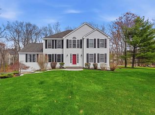 14 Buckhide Rd, Windham, NH 03087