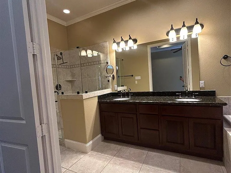 6353 Richmond Ave #118 — Photo 15