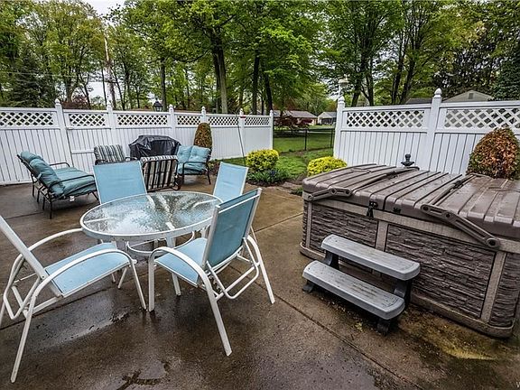 5th image of 5531 Oakridge Dr