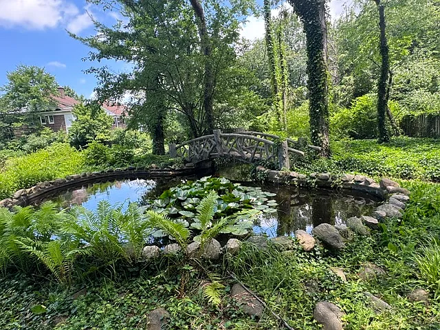 2402 Overlook Rd — Photo 14
