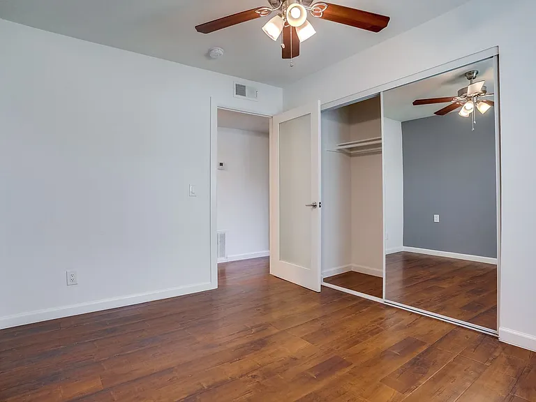821 N. Austin Ave — Photo 35