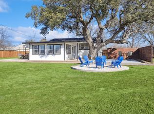 424 Hoot Ave, Graford, TX 76449