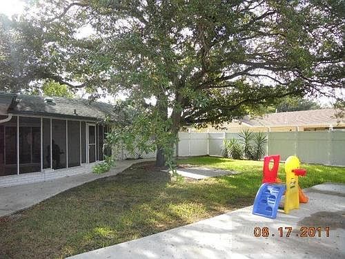 3rd image of 517 Palm Valley Dr W
