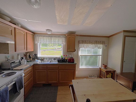 5th image of 396 Rand Road