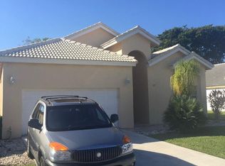 5609 American Cir, Delray Beach, FL 33484