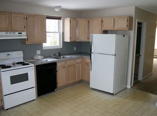 90 Hope Ave, Hope, RI 02831