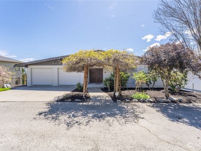 775 Wapato Way, Manson, WA, 98831