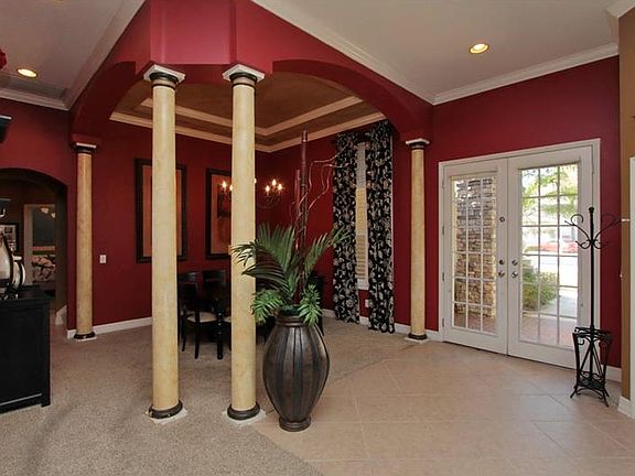 4th image of 2122 Chestnut Forest Dr