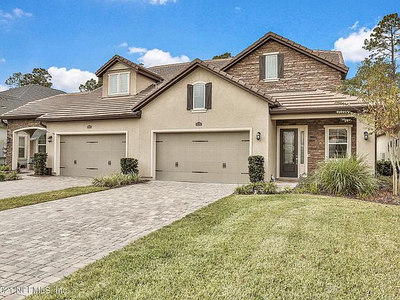 2nd image of 2974 Lucena Ln