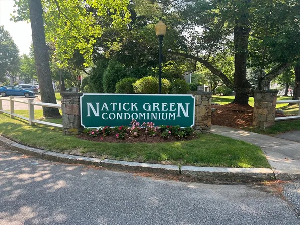 5 Silver Hill Ln APT 4, Natick, MA 01760