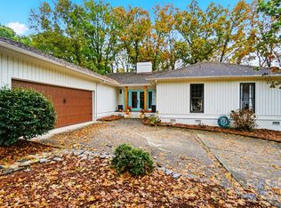 2433 Lynbridge Dr, Charlotte, NC 28270