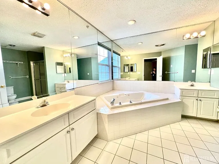 207 Prestwick Way #207 — Photo 7