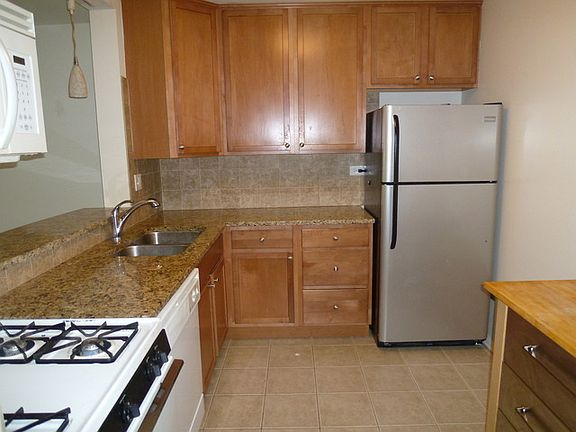 2nd image of 1095 N Sterling Ave APT 206