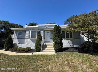 545 Summit Dr, Point Pleasant Beach, NJ 08742