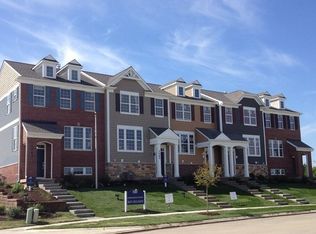 3129 Coral Ln, Glenview, IL 60026