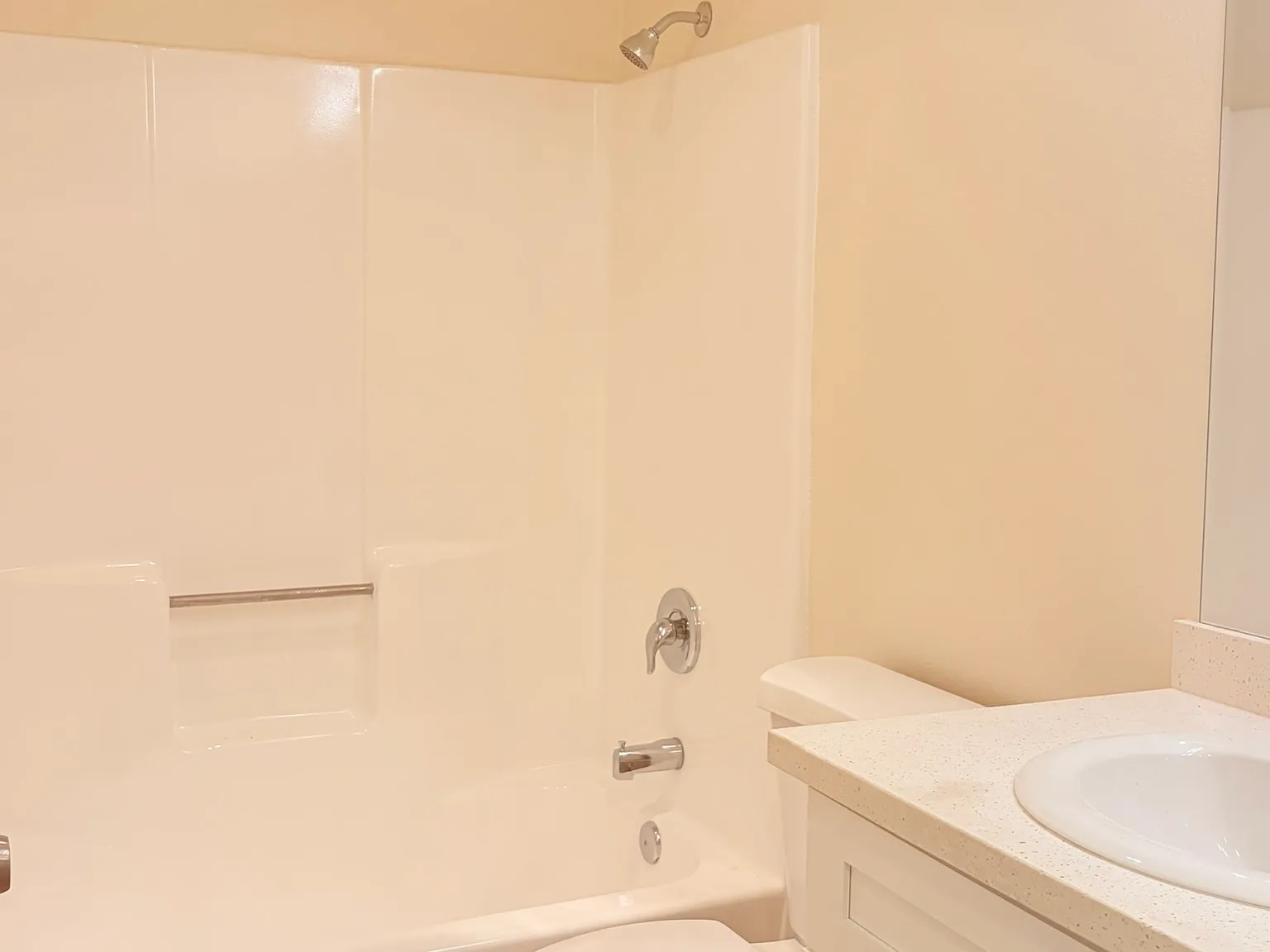 1160 Ruberta Ave — Photo 2