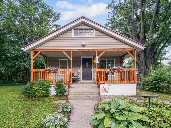 3820 Swift St, Hobart, IN 46342