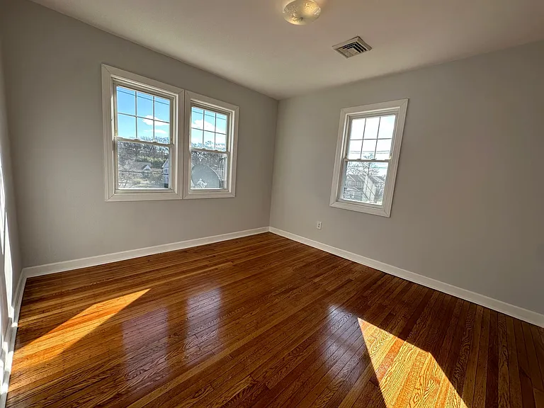 300 New Jersey Ave — Photo 13