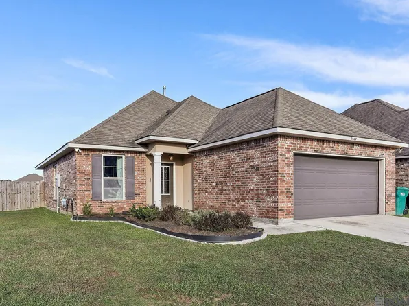 9067 Redwood Lake Blvd, Zachary, LA 70791
