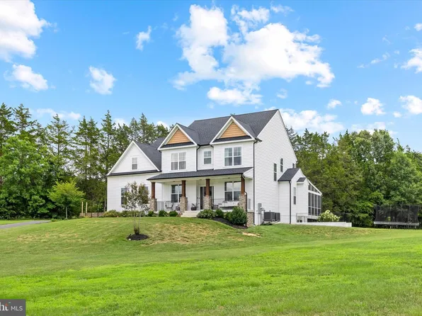 11001 S Abbie Moore Ct, Fredericksburg, VA 22407