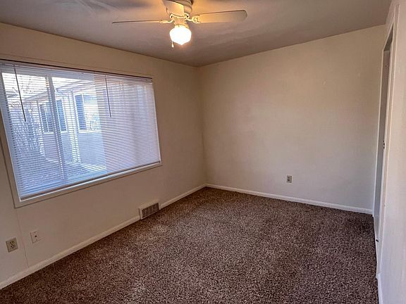 5th image of 409 Glen View Ct