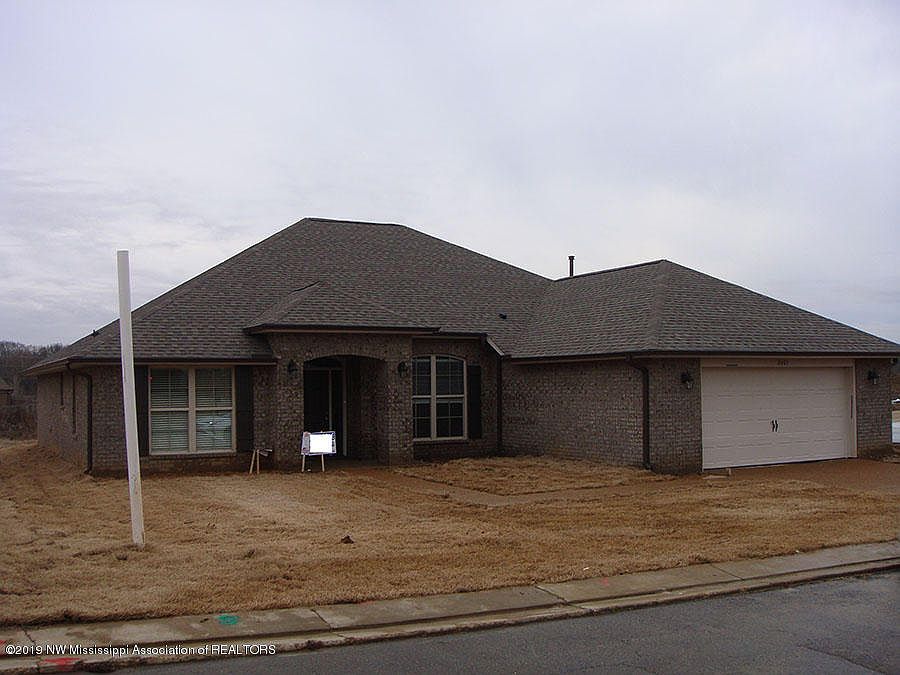 1st image of 2605 Madeline Ln