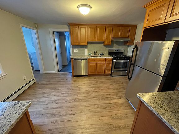 3rd image of 9 Van Buren St #2