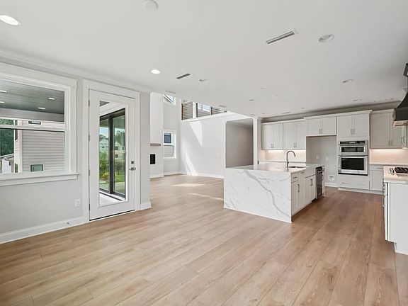 5th image of 15012 Brownleigh Ln