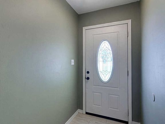 4th image of 9475 E River Dr