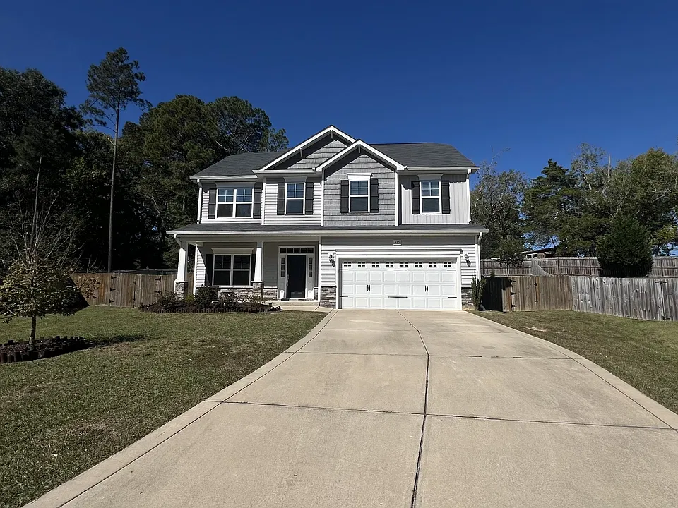 550 Hampstead Pl