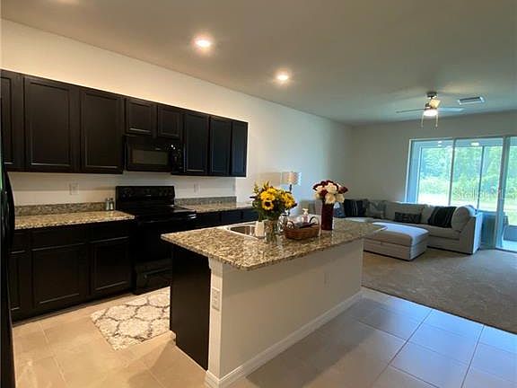 4th image of 16158 Traditional Bluff Pl
