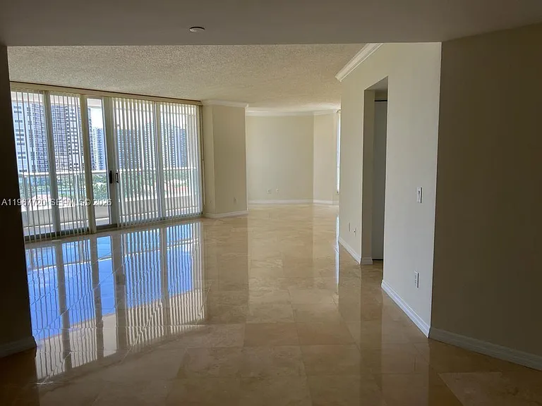 21055 Yacht Club Dr #1009 — Photo 4