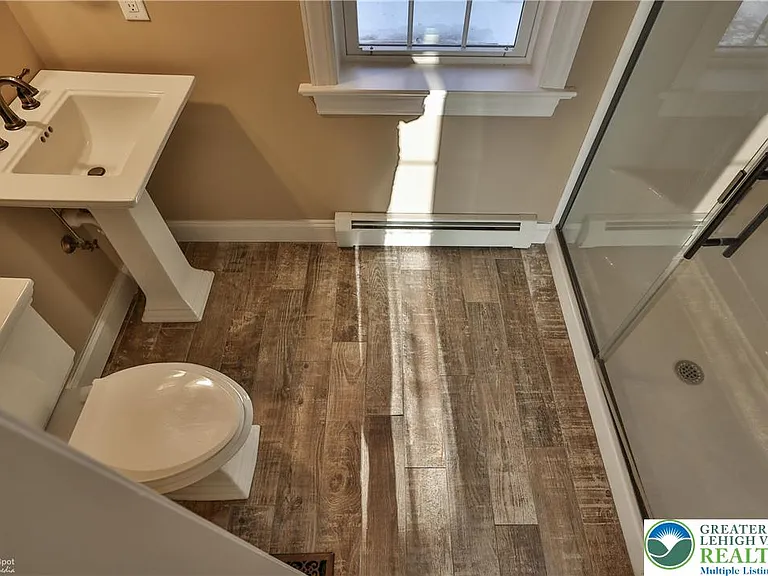 284 Walker Rd — Photo 58