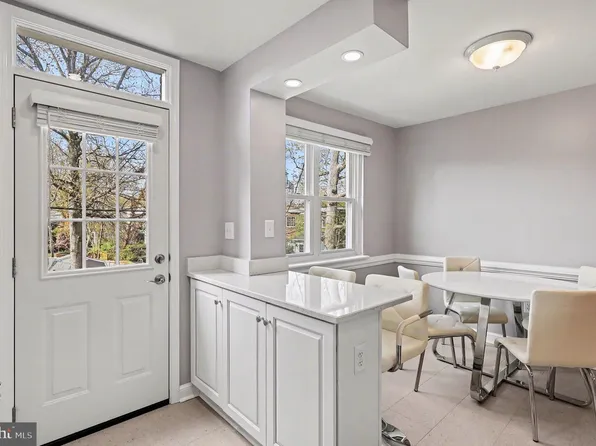 117 Wesmond Dr, Alexandria, VA 22305