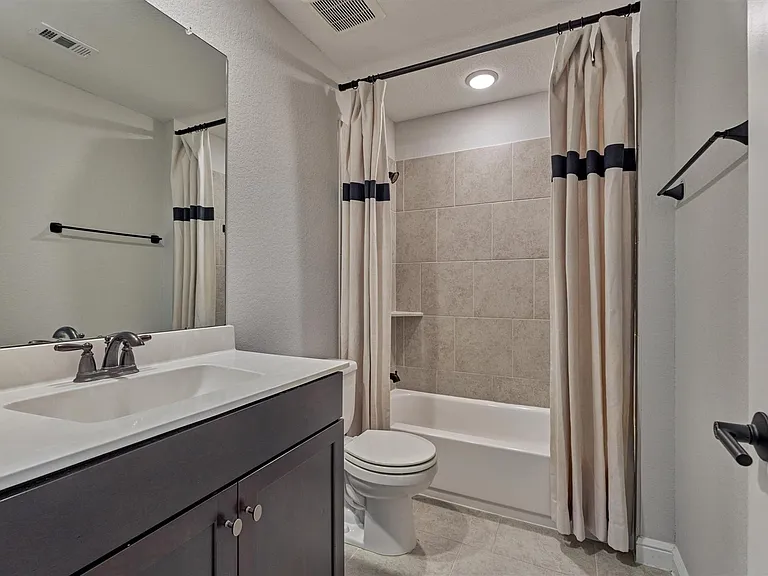 11 Shumard Oak Dr — Photo 29