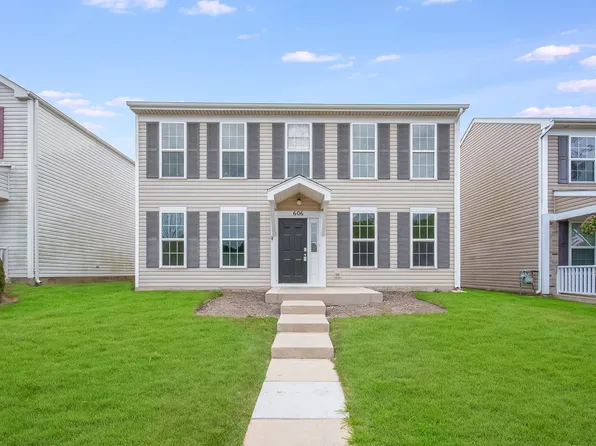 606 Four Seasons Blvd, Aurora, IL 60504