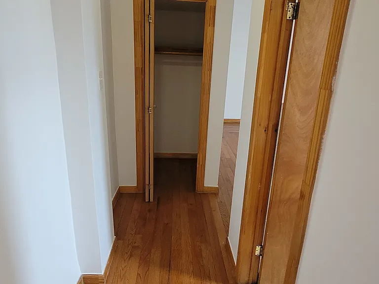 1066 Ward Ave #1E — Photo 15