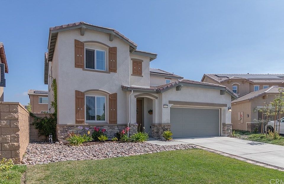 1st image of 31552 Mojave Rose Ct