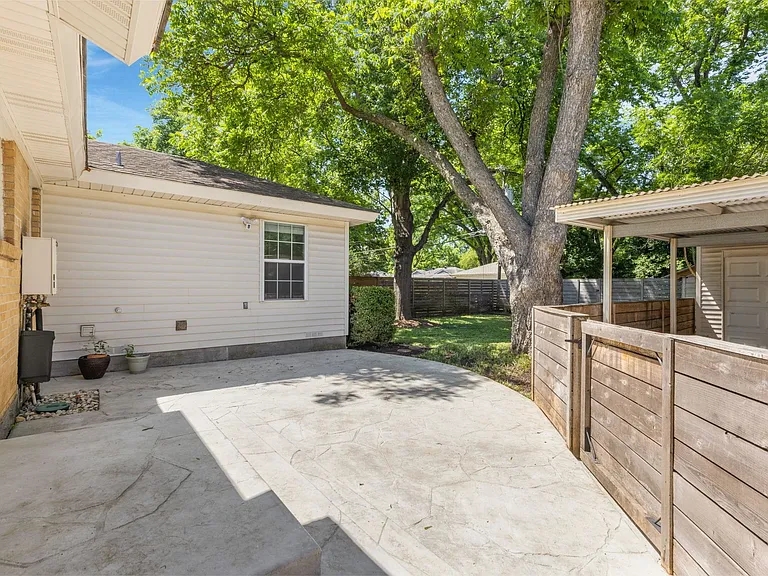 563 Hambrick Rd — Photo 27